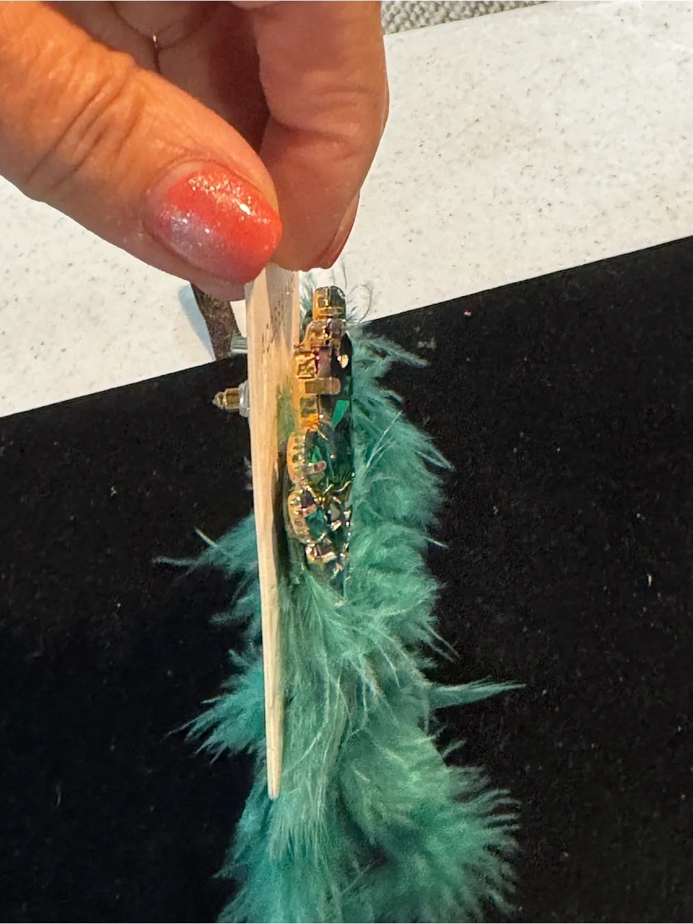 Emerald Green Feather earrings NIP